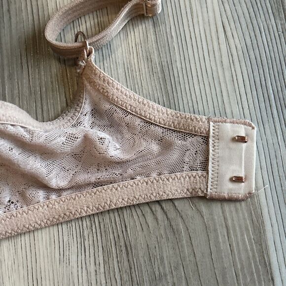 Le Mystere Bra 32DD Natural Lace Perfection T Shirt Bra Memory Foam Padded - Picture 5 of 9